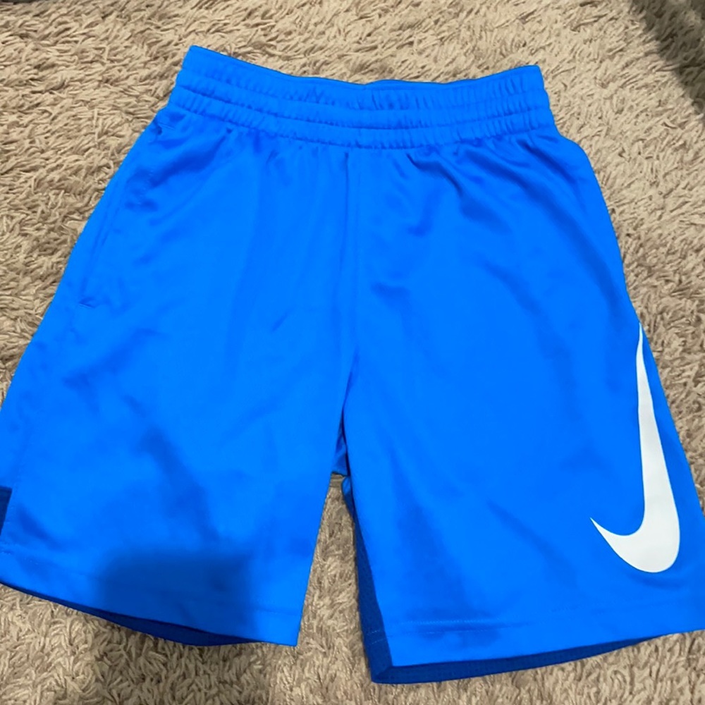 Boys Nike Shirts, Size Youth Small